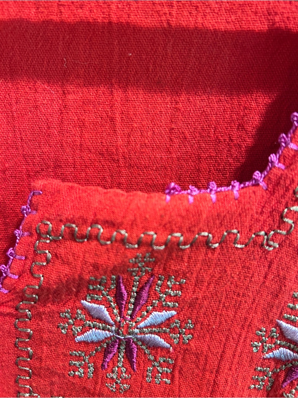 Oddbird Co. Red Cotton Kaftan with Embroidered Detailing, Size Medium/Large - Picture 4 of 5